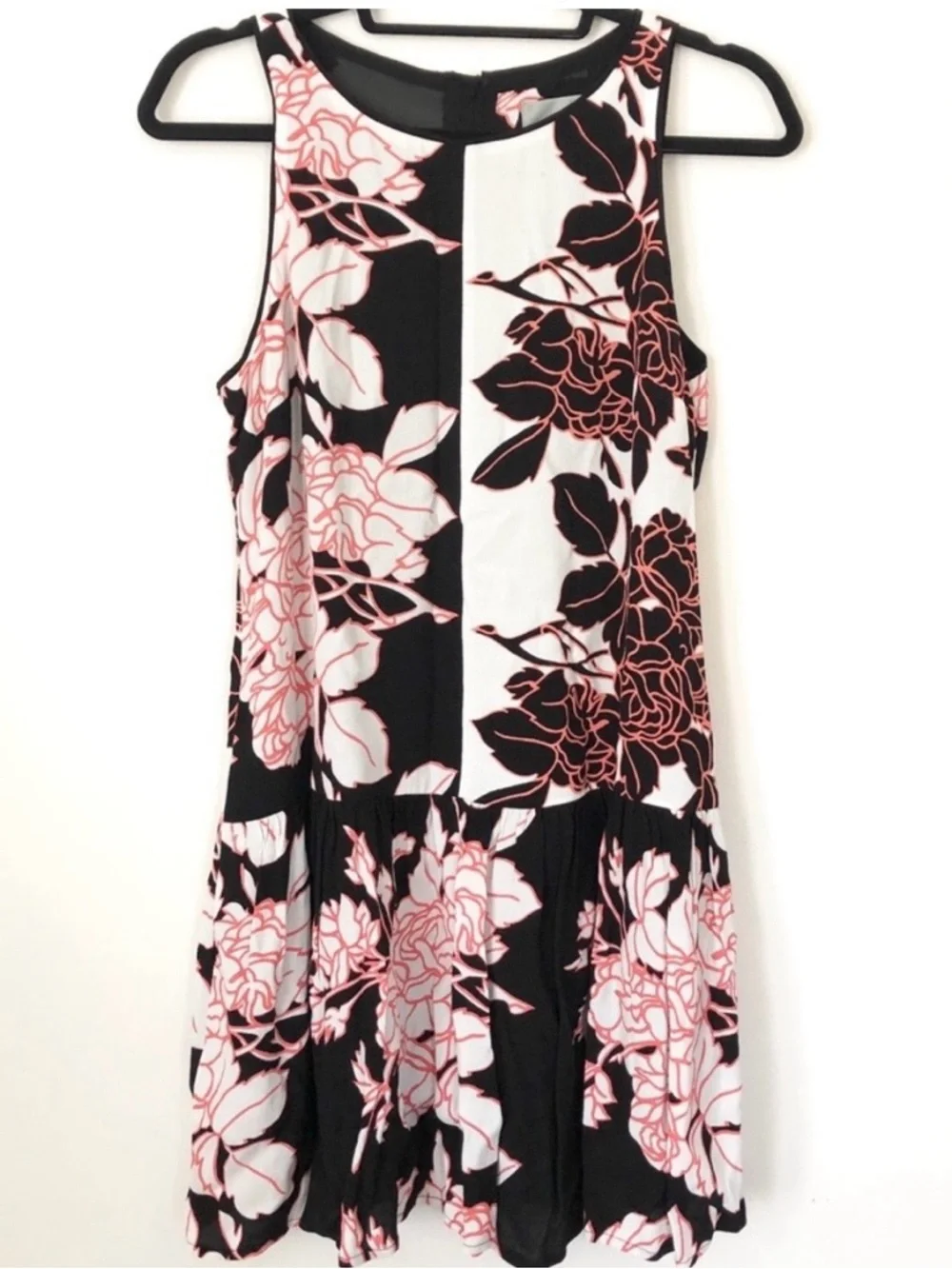 NWOT Mauve Classy Fun Floral Drop Waist Dress with Pleated Skirt, Pockets